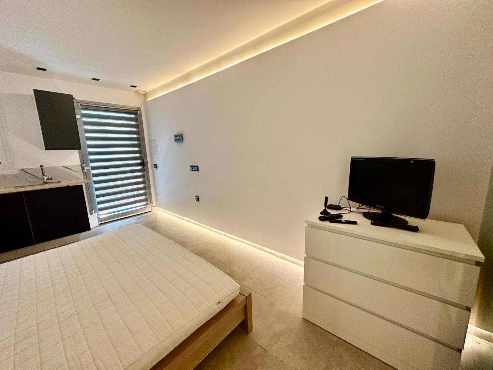 Green Spot Apartments Atene Esterno foto