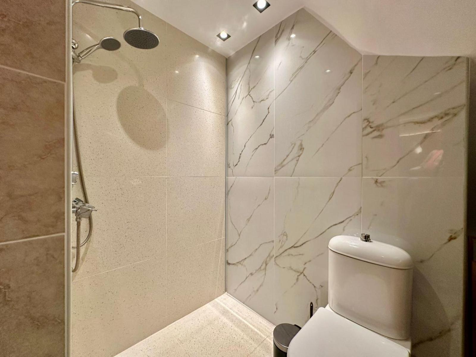 Green Spot Apartments Atene Esterno foto
