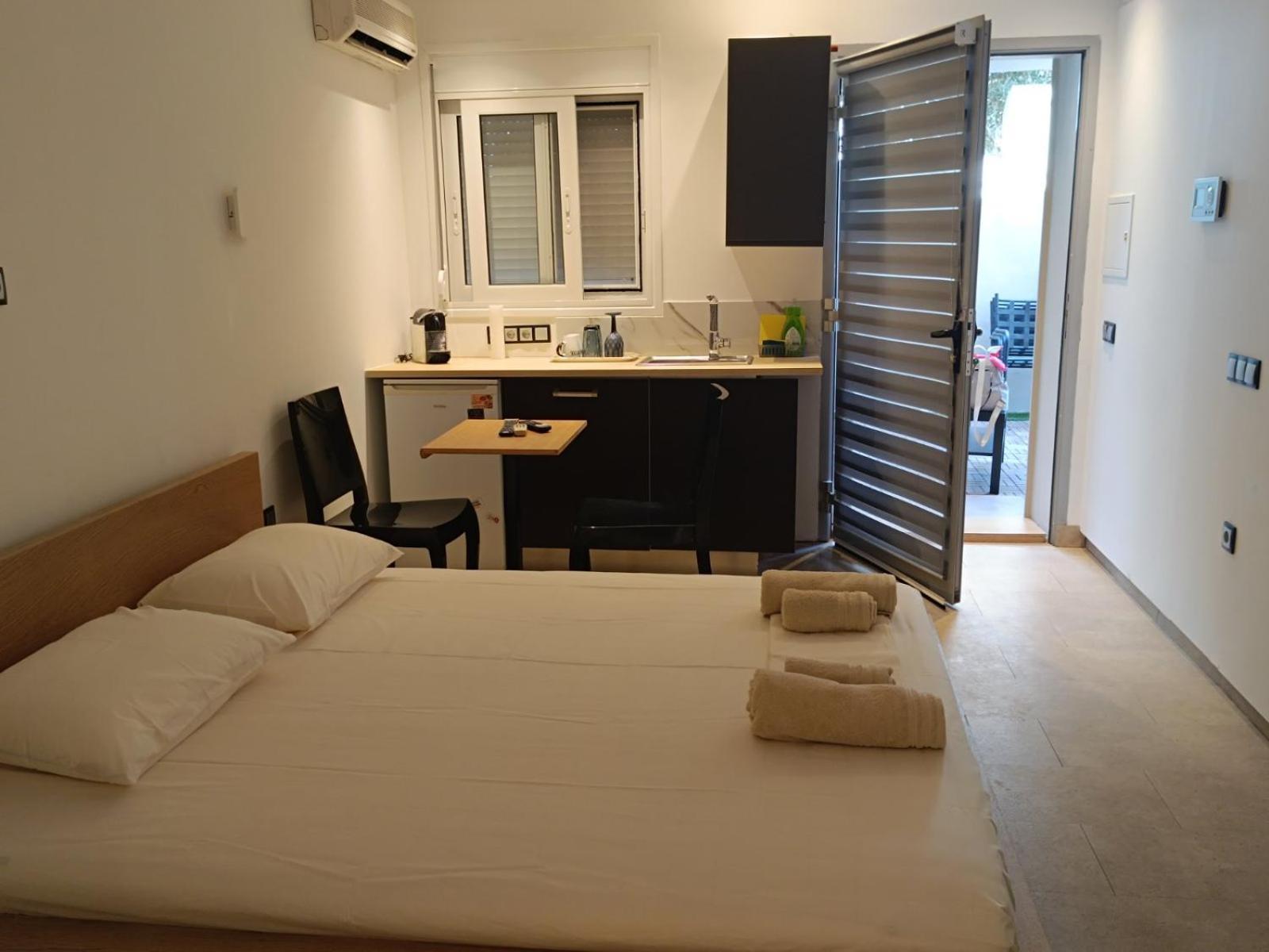 Green Spot Apartments Atene Esterno foto